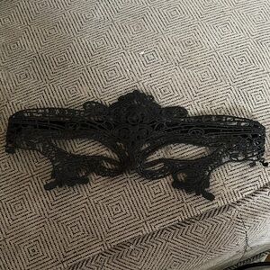 Black Lace Masquerade Eye Mask